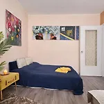 Apartment L&r - Affittasi Licia Home, Con Aria Condizionata E Wi-fi Centralissimo A Pochissima Distanza Da Ariston, Casino E Dal Mare Sanremo