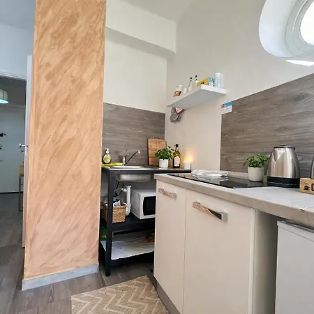 L&r - Affittasi Licia Home, Con Aria Condizionata E Wi-fi Centralissimo A Pochissima Distanza Da Ariston, Casinò E Dal Mare Sanremo